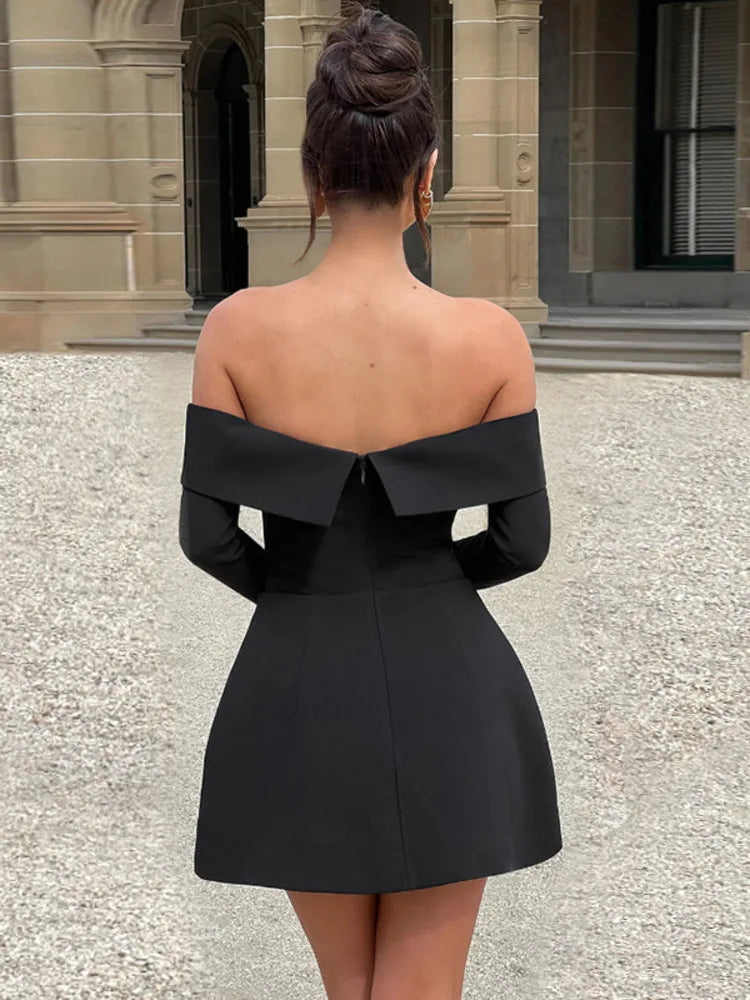 Mozision Off-shoulder Long Sleeve Sexy Mini Dress For Women Two Pocket Strapless Backless A-line Club Party Sexy Dress Elegant