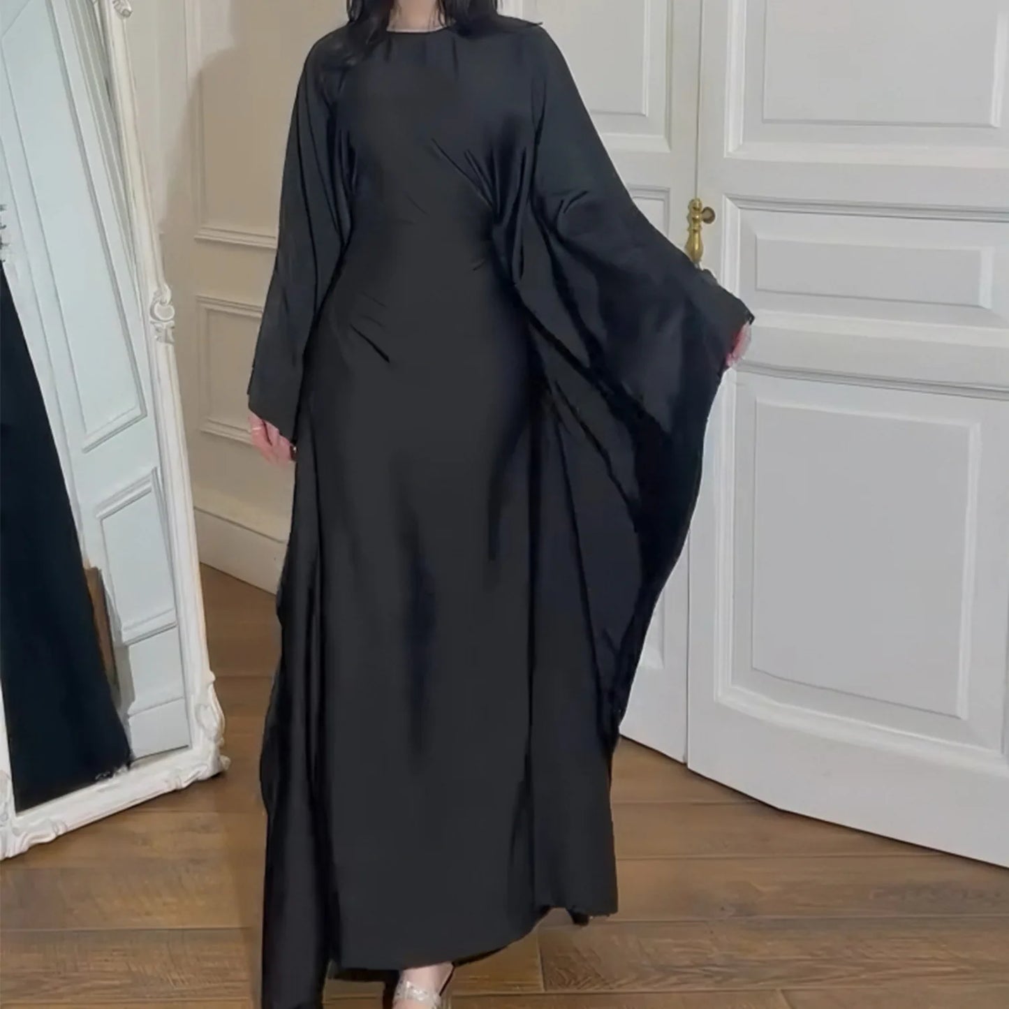 Comfortable Classic Abaya 2024 Islamic Clothing Satin Fabric Batwing Kaftan Women's Dresses Modest Abaya Women Muslim Dress