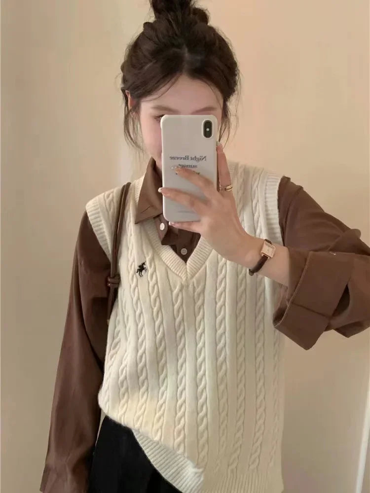 2024 New V-neck Knitted Vest Women Vintage Solid Embroidery Pullover Cable Sweater New Korean Retro Spring Autumn Loose Tank Top