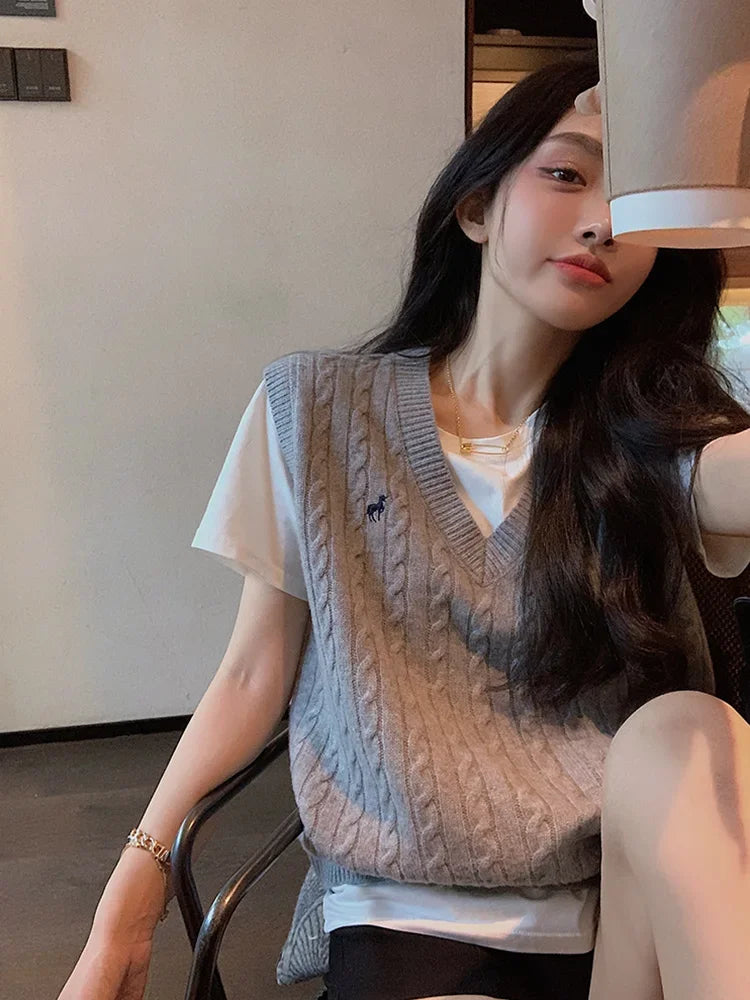 2024 New V-neck Knitted Vest Women Vintage Solid Embroidery Pullover Cable Sweater New Korean Retro Spring Autumn Loose Tank Top
