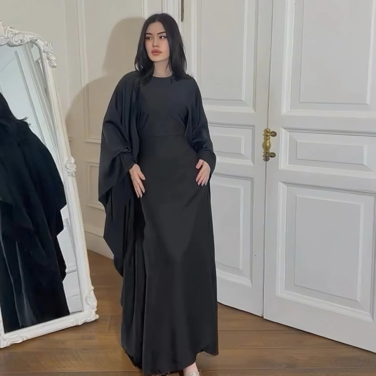 Comfortable Classic Abaya 2024 Islamic Clothing Satin Fabric Batwing Kaftan Women's Dresses Modest Abaya Women Muslim Dress