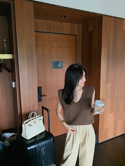 2024 New V-neck Knitted Vest Women Vintage Solid Embroidery Pullover Cable Sweater New Korean Retro Spring Autumn Loose Tank Top