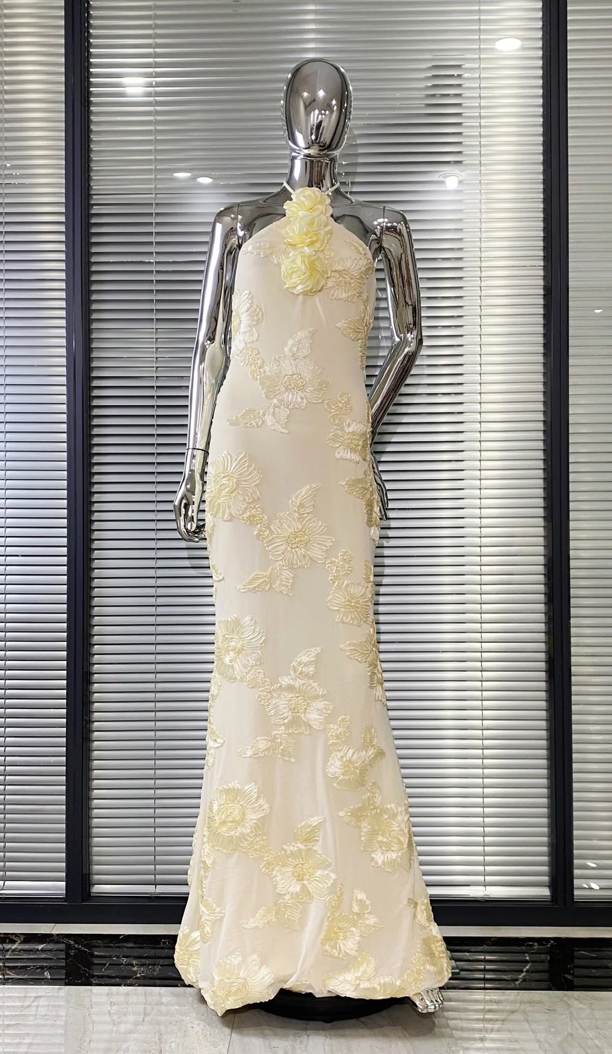 Light Yellow Delicacy Jacquard flowers dress Halter Sleeveless Ankle Length Dress Celebrity Party Evening Dress Woman Voaction Outfit